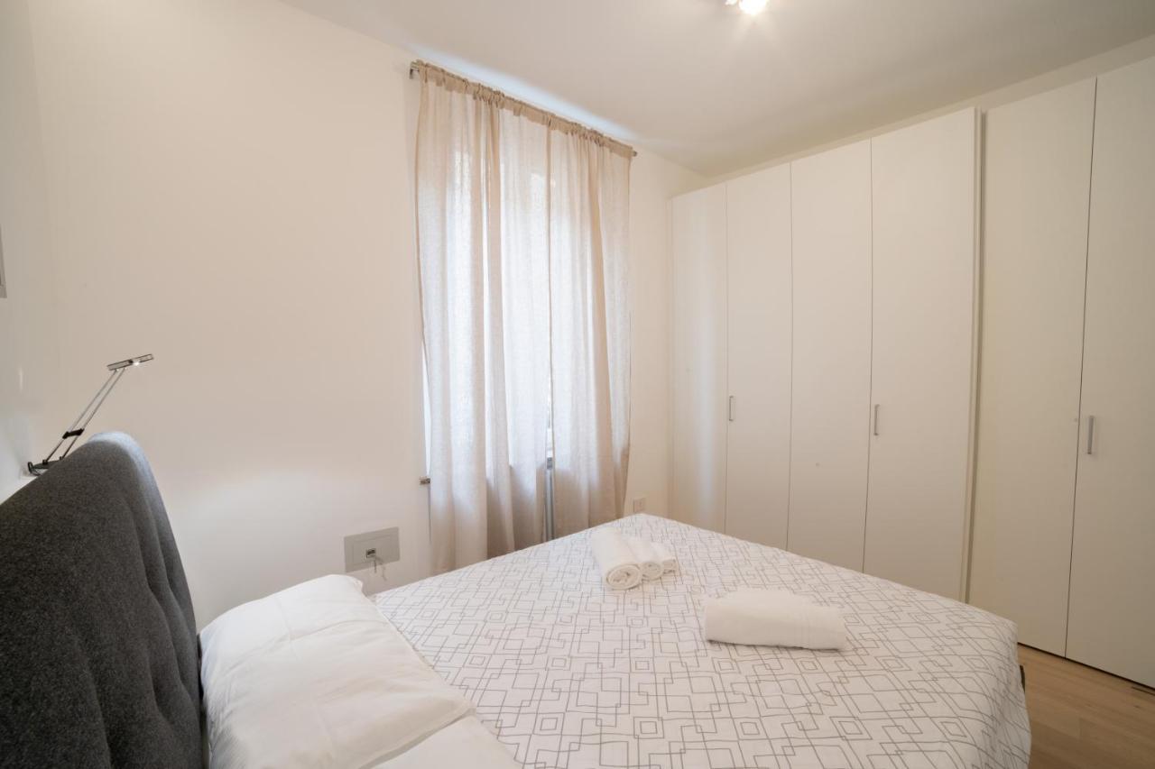 Navigli-Centro-Universita, Amazing New Apartment Милано Екстериор снимка